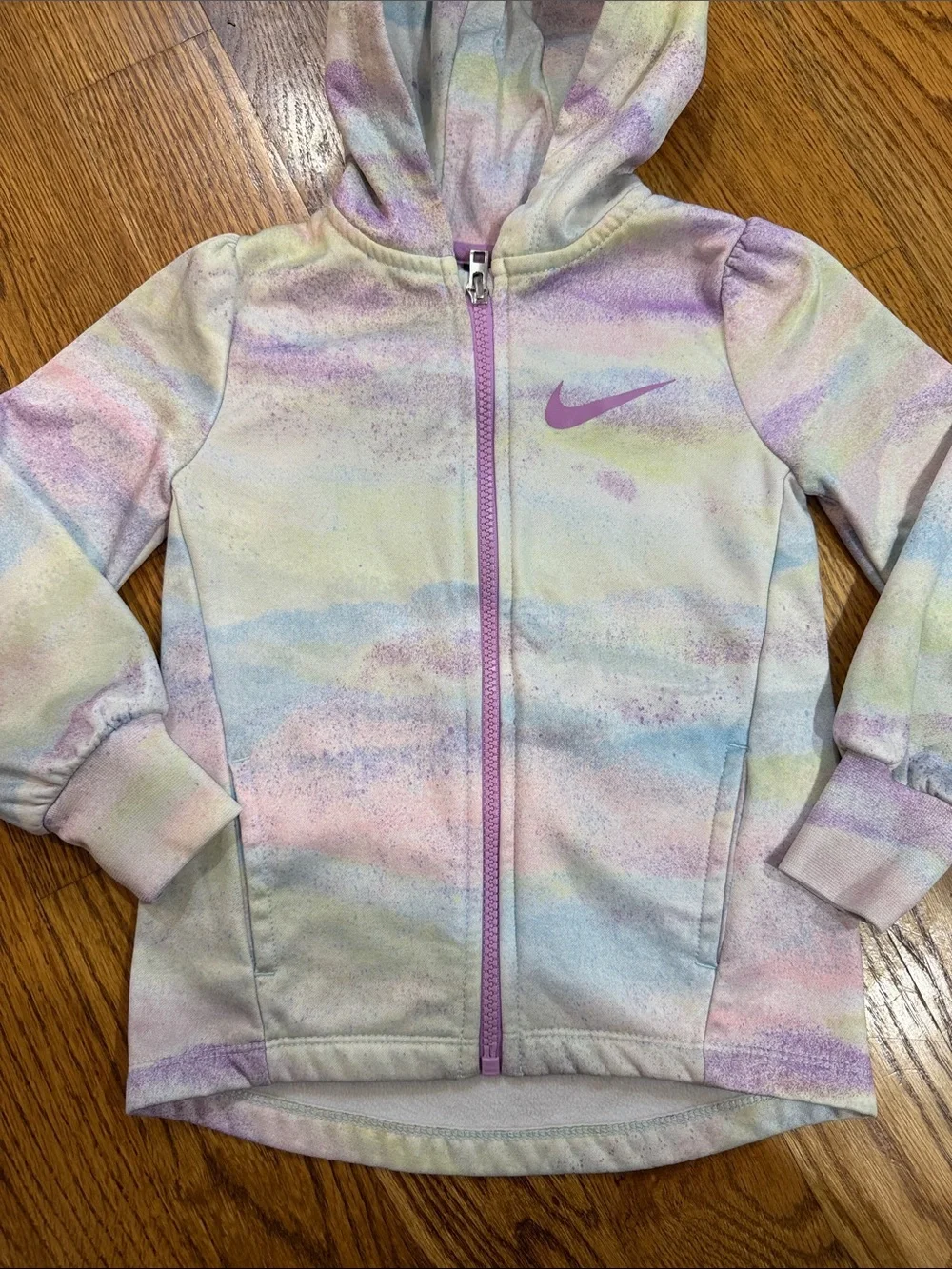 Girl’s Nike Dri-Fit Zip Up Hoodie/Jacket. Size 3T. Like New Condition.